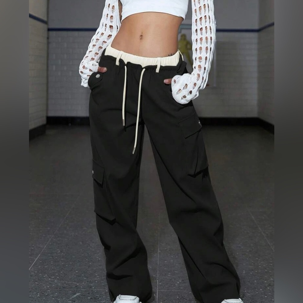 Contrast Waist Flap Pocket Parachute Pants